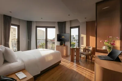 Deluxe Double Room with Balcony — Hong Ngoc Cochinchine Boutique Hotel & Spa